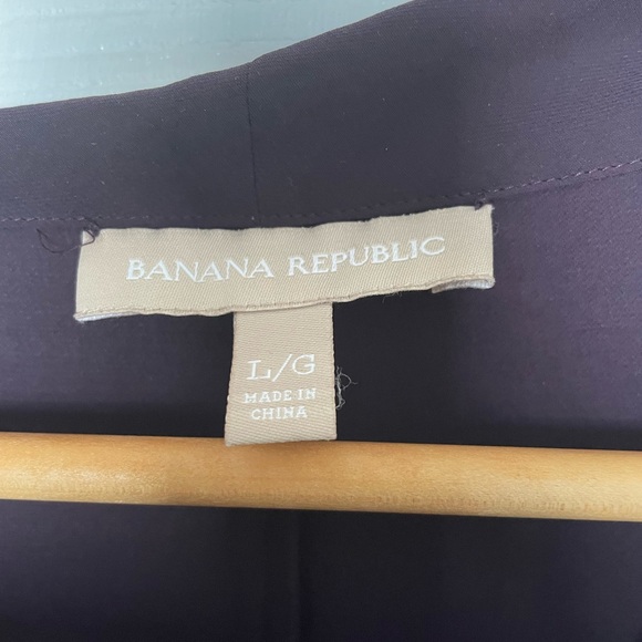 Sleeveless blouse - Picture 2 of 3